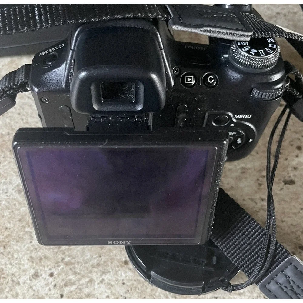 PARTS ONLY ‼️ SONY CYBERSHOT DSC-HX1‎ DIGITAL CAMERA 9.1 MEGAPIXEL 20 ZOOM READ